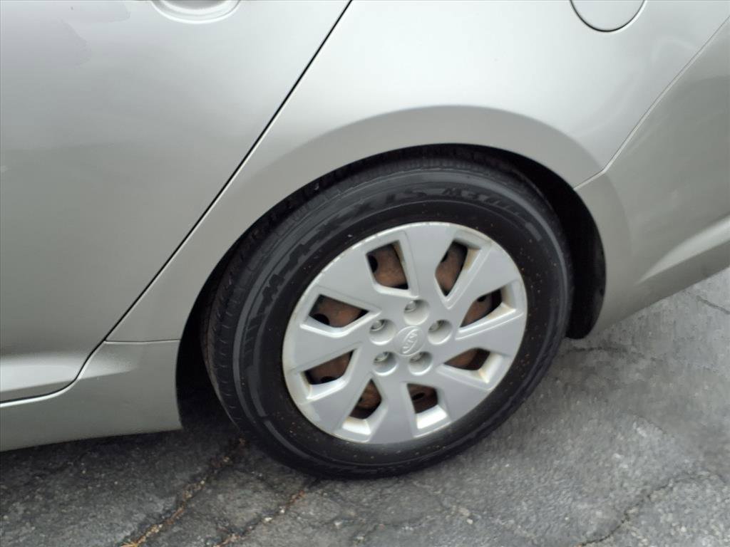 Used 2011 Kia Optima LX image 18