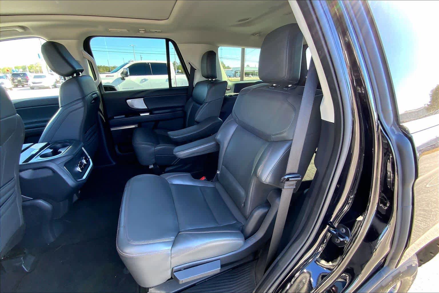 Certified 2025 Ford Expedition Active RWD image 22