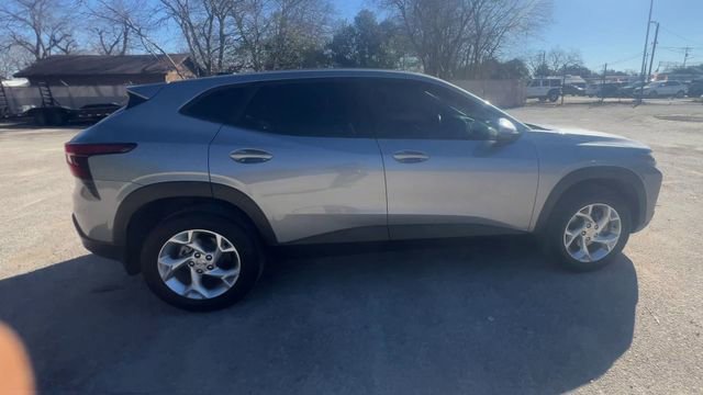 Certified 2025 Chevrolet Trax LS w/ LS Convenience Package image 9