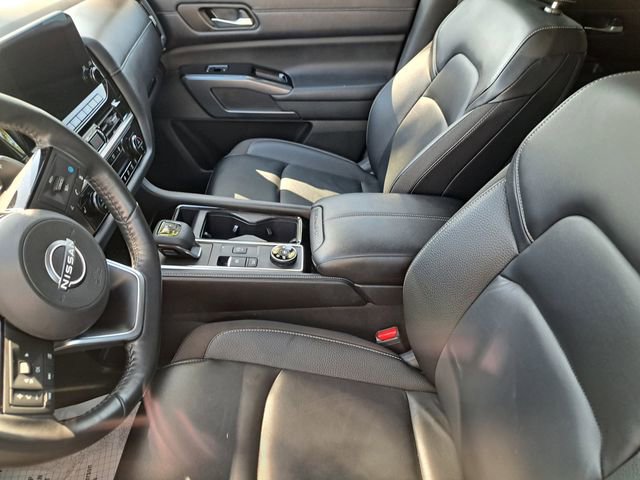 Used 2024 Nissan Pathfinder SL image 15