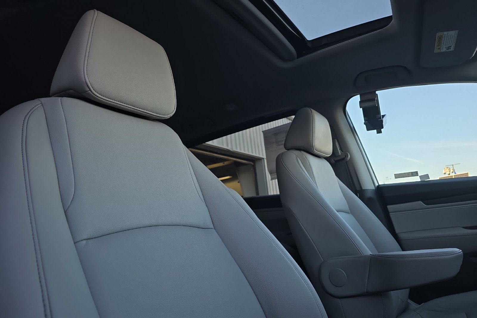 Used 2024 Honda Odyssey EX-L image 16