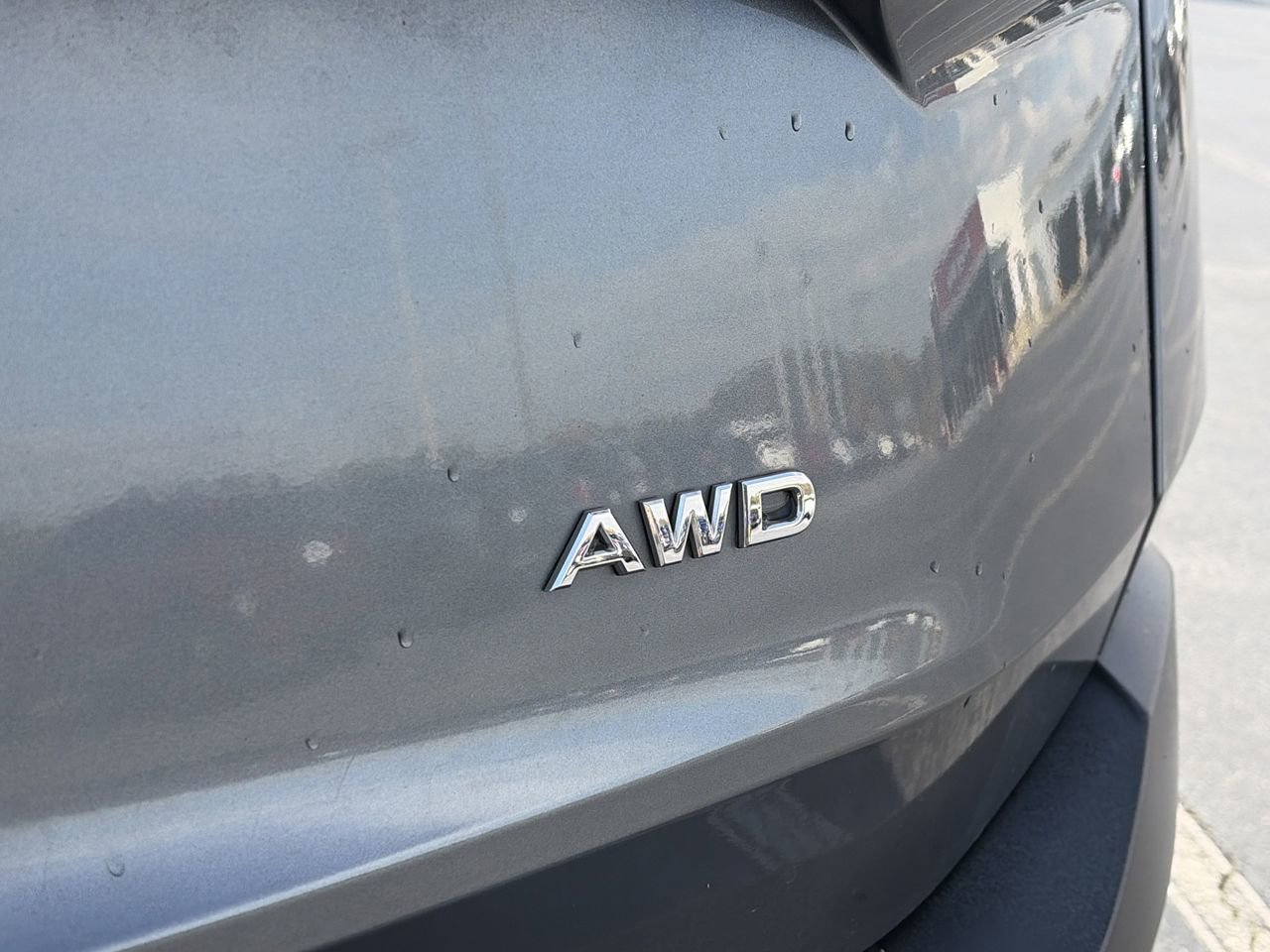 Used 2023 Nissan Rogue S image 5