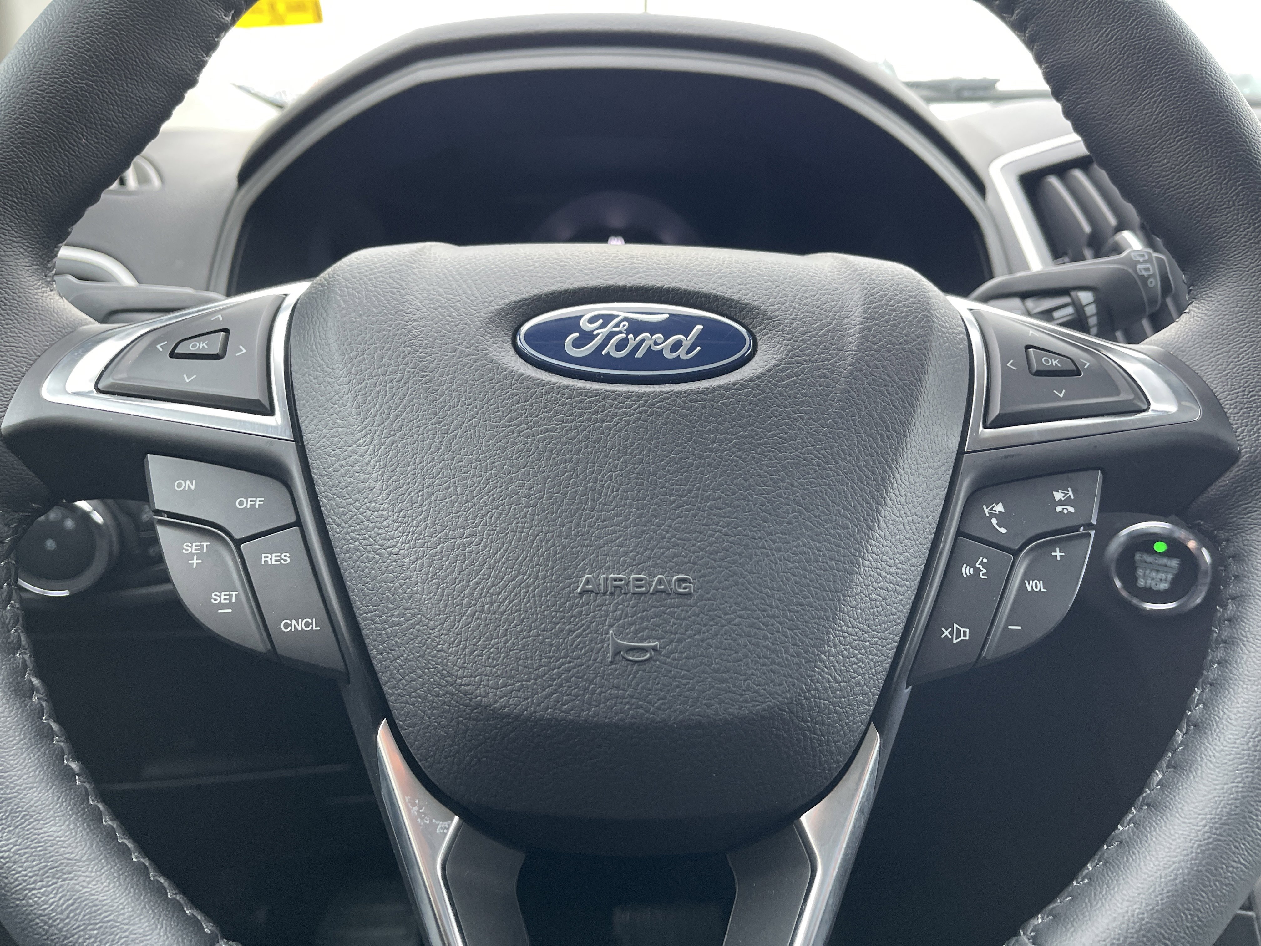 Used 2024 Ford Edge SEL w/ Convenience Package AWD/4WD image 14
