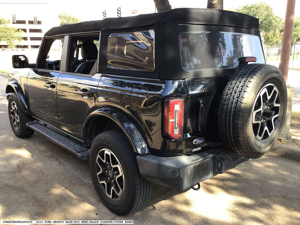 Used 2022 Ford Bronco Outer Banks AWD/4WD image 6
