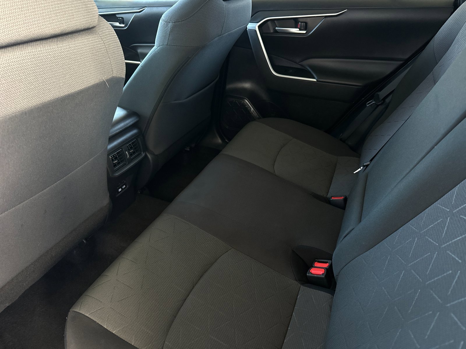 Used 2023 Toyota RAV4 XLE image 11