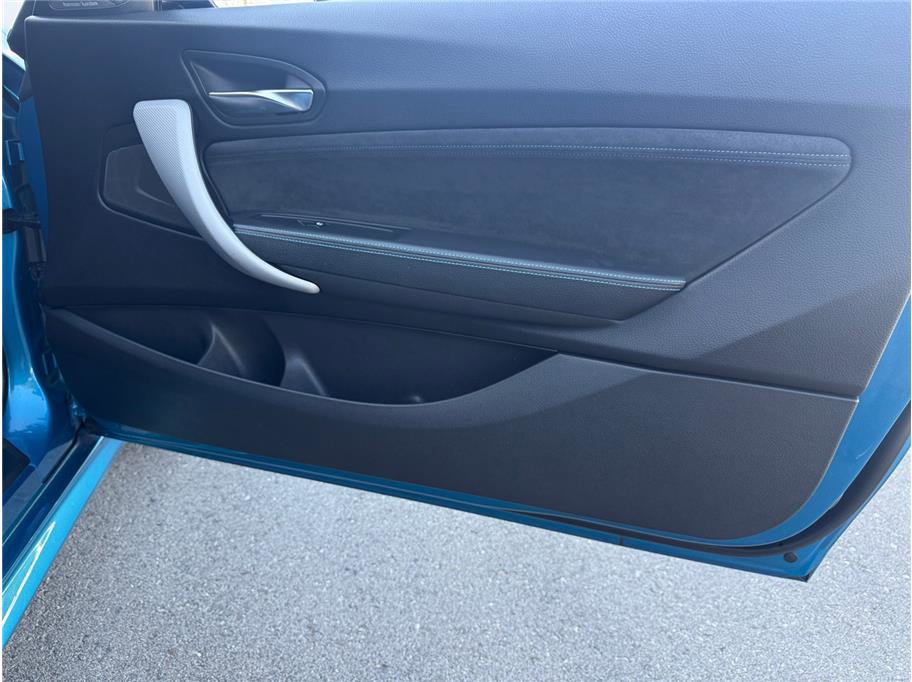Used 2017 BMW M2 RWD image 32