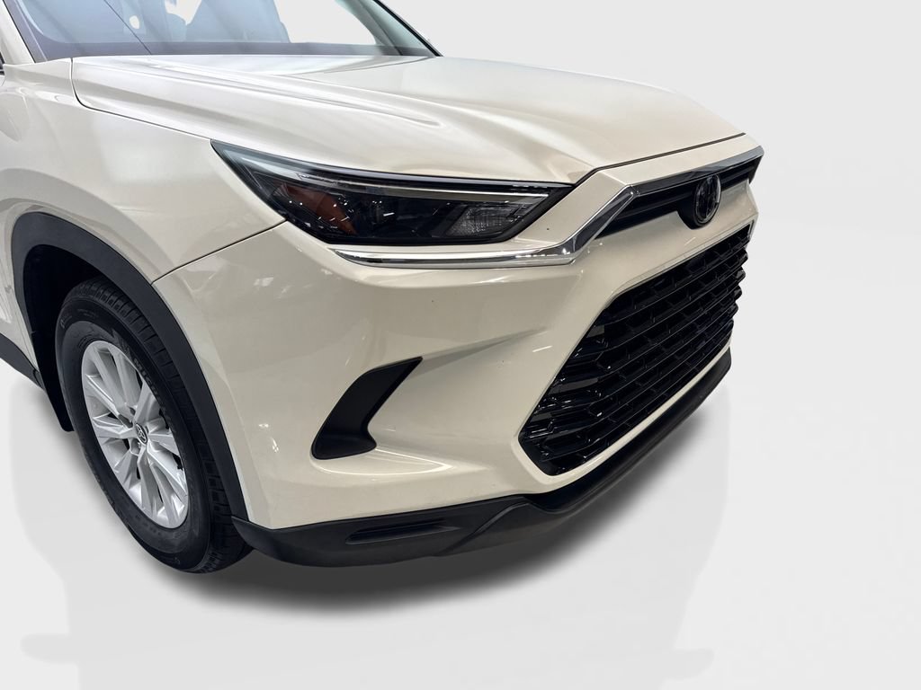 Used 2024 Toyota Grand Highlander FWD image 17