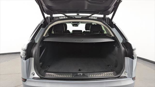 Used 2024 Land Rover Range Rover Velar S image 13