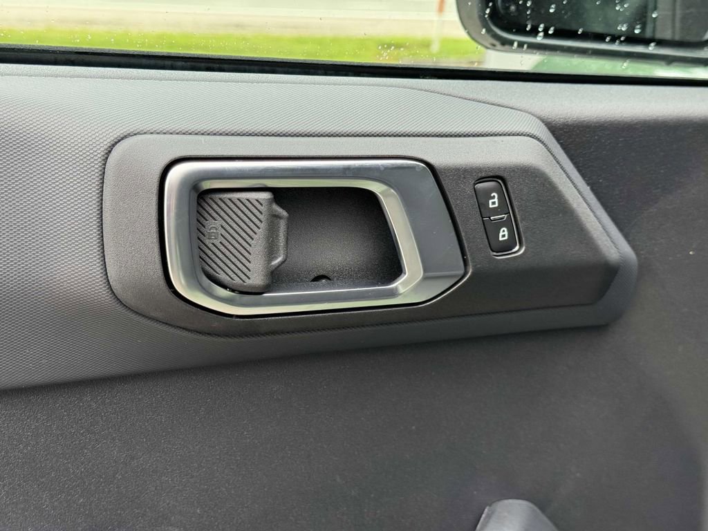 New 2025 Ford Bronco Big Bend w/ Black Diamond Package image 17