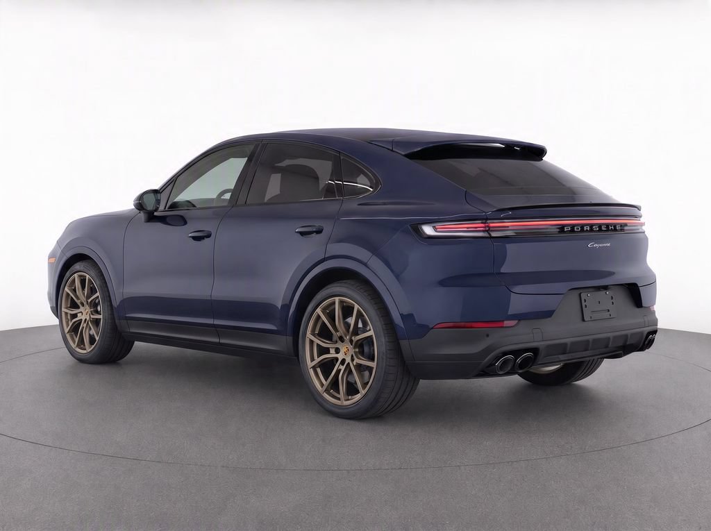 Used 2024 Porsche Cayenne Coupe AWD/4WD image 5