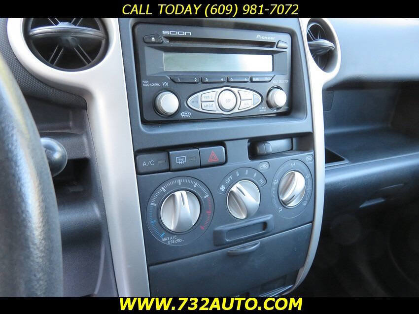 Used 2006 Scion xB FWD image 11
