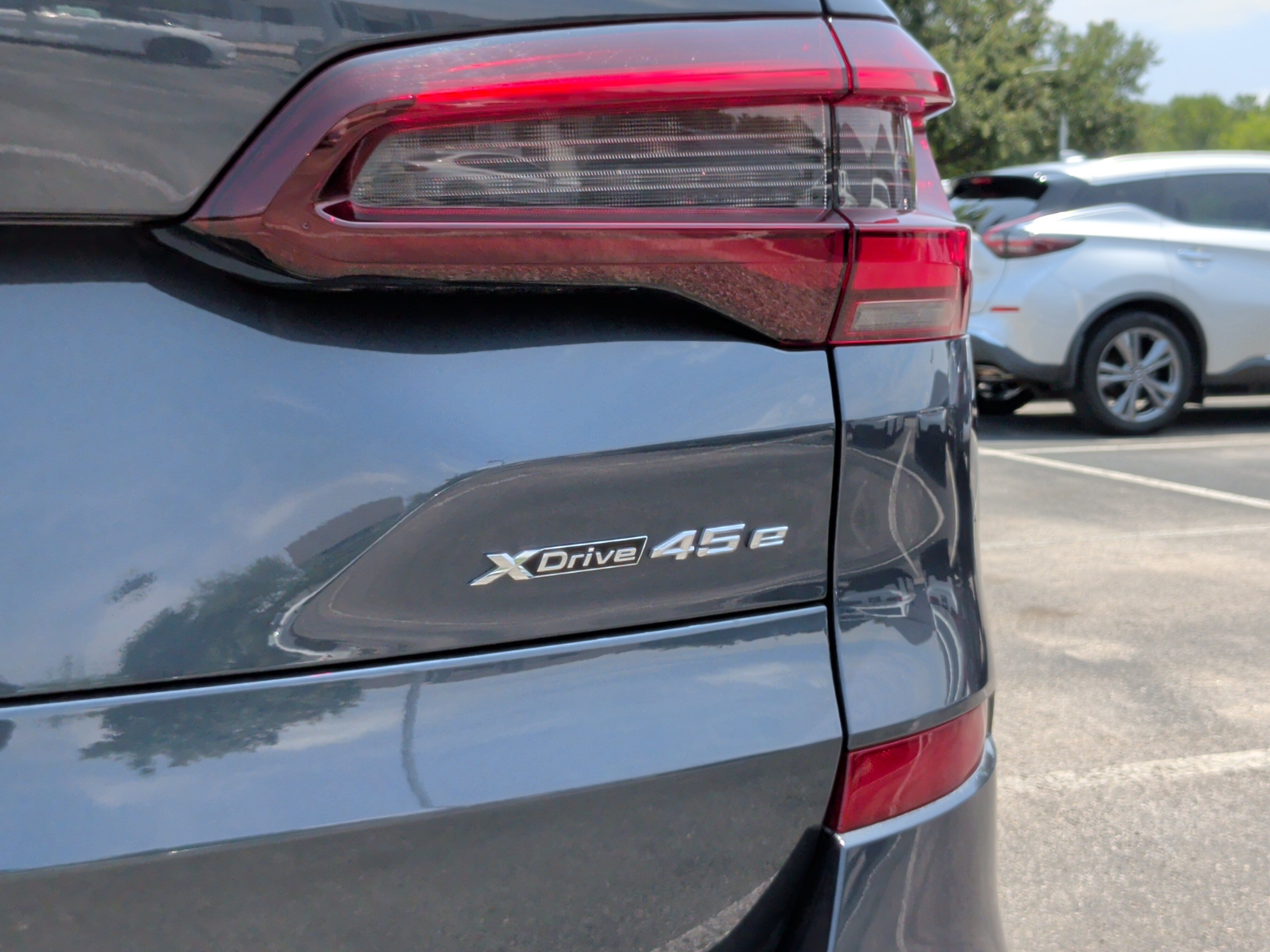 Used 2022 BMW X5 xDrive45e w/ M Sport Package AWD/4WD image 11