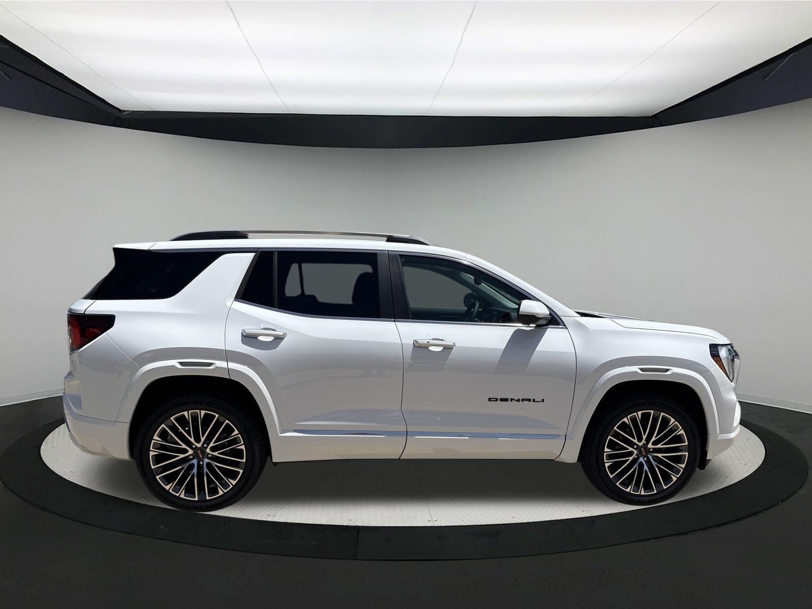 New 2027 GMC Terrain Denali w/ LPO, Black Badging Package AWD/4WD image 6