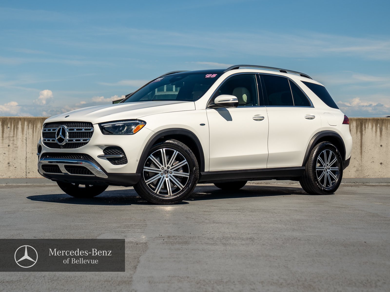Certified 2025 Mercedes-Benz GLE 450e 4MATIC w/ Winter Package image 1