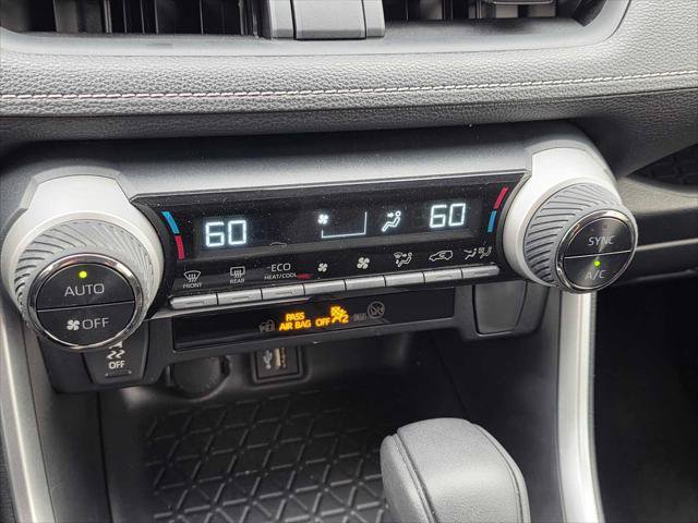 Used 2025 Toyota RAV4 LE AWD/4WD image 27