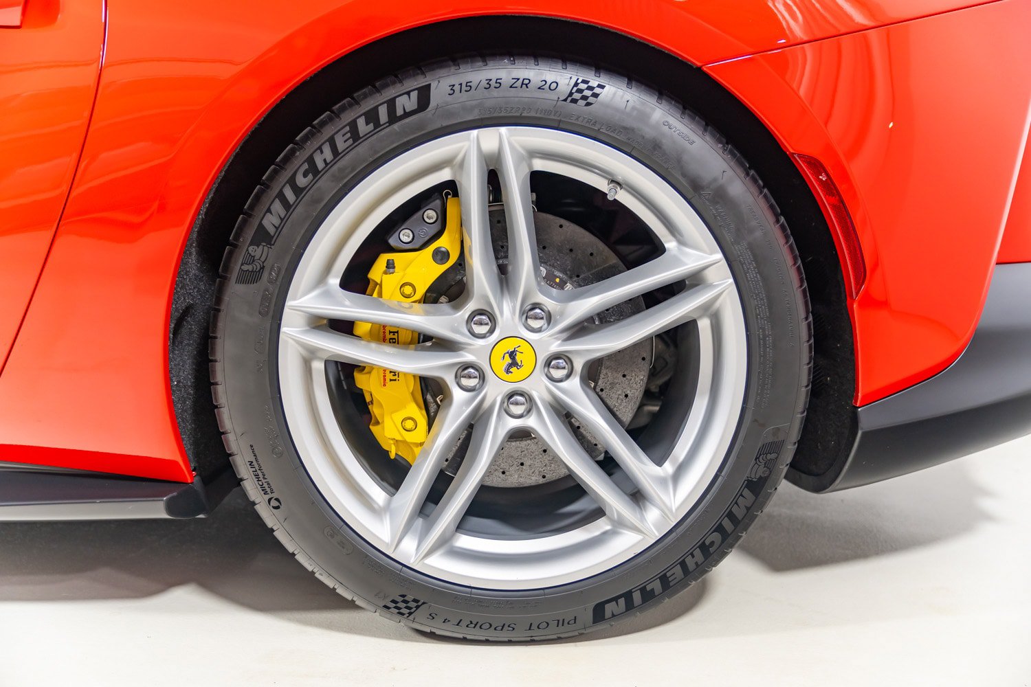 Certified 2023 Ferrari 812 GTS RWD image 23