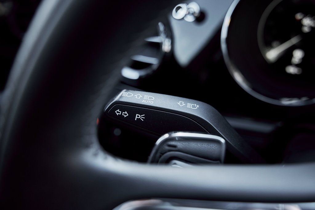 Used 2022 Bentley Bentayga image 54