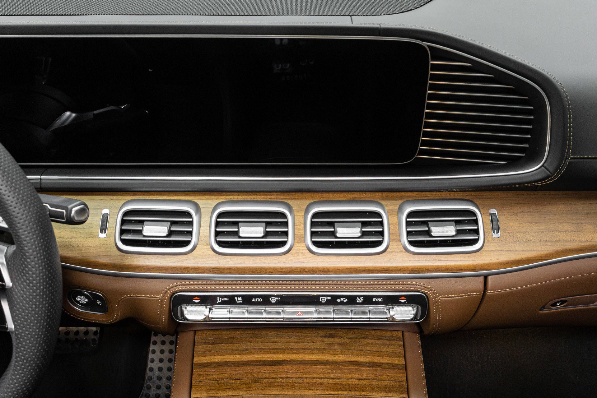 Used 2024 Mercedes-Benz GLE 53 AMG 4MATIC Coupe image 31