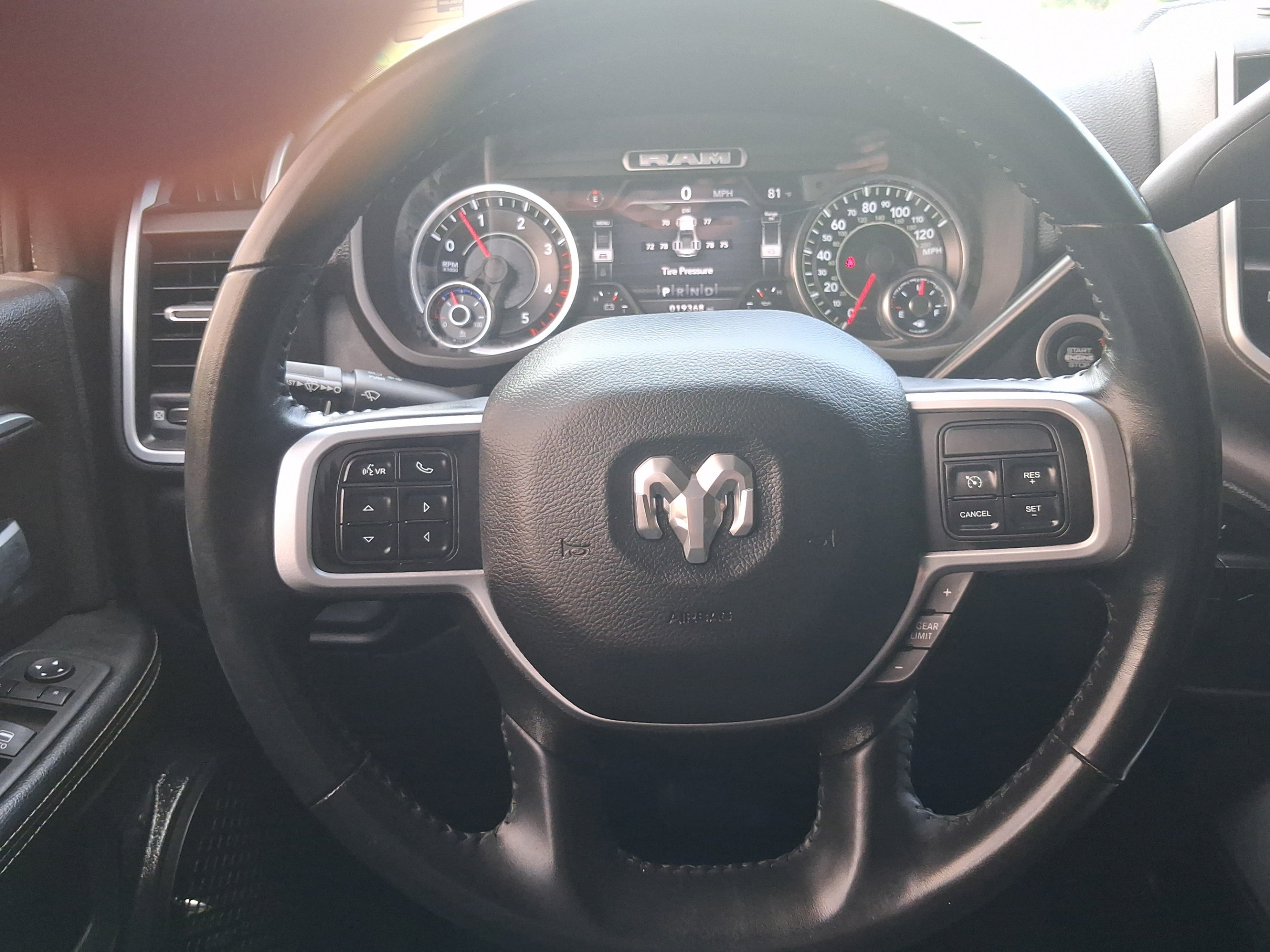 Used 2022 RAM 3500 Big Horn w/ Night Edition AWD/4WD image 19