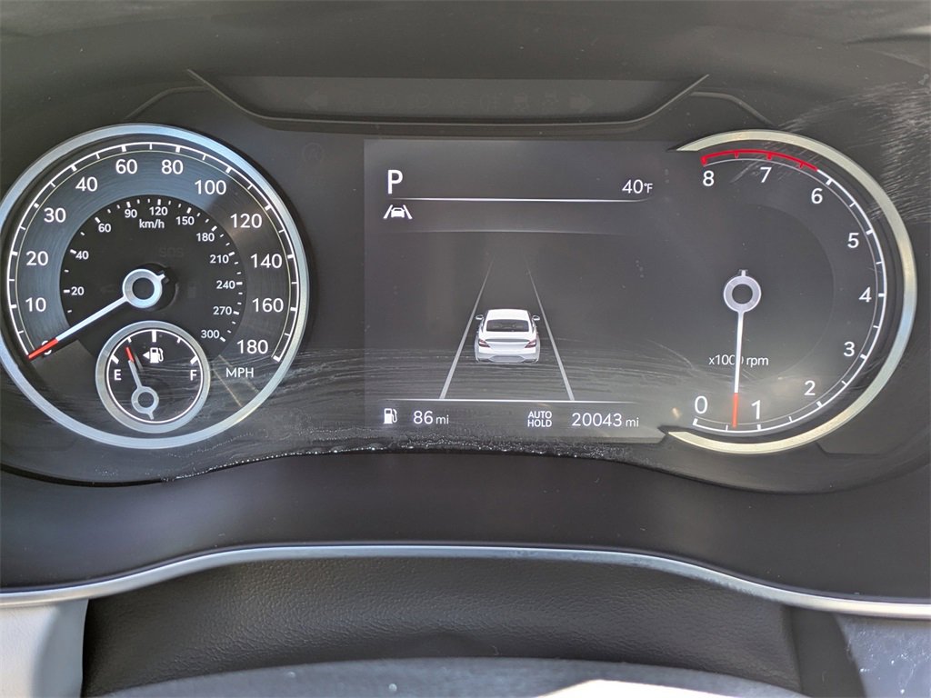 Used 2022 Genesis G70 3.3T image 32