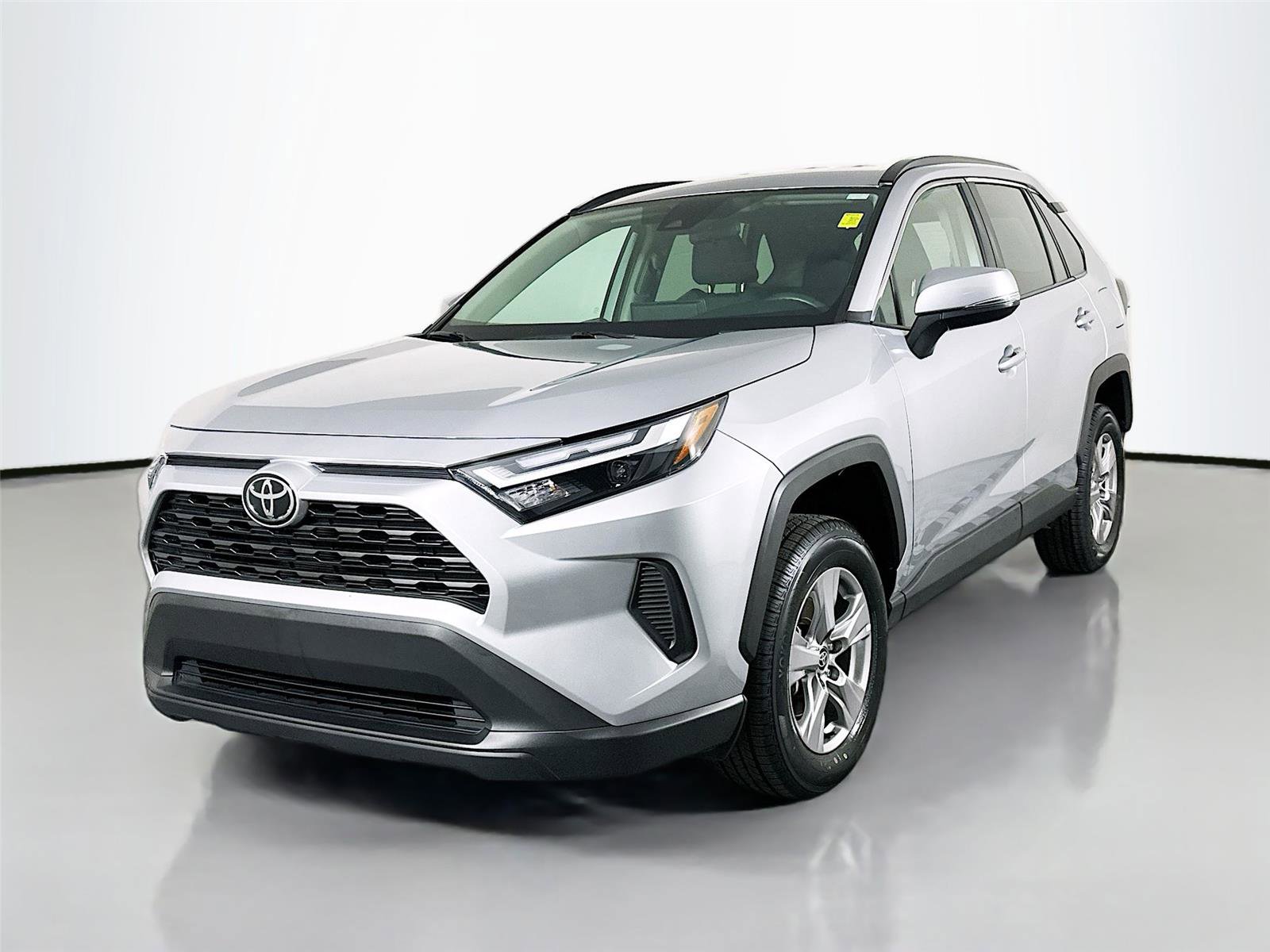 Certified 2025 Toyota RAV4 XLE image 3