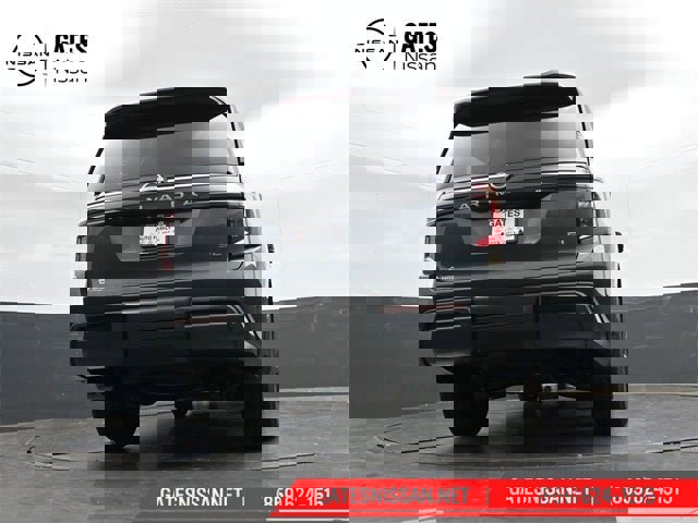 New 2026 Nissan Armada SL image 43