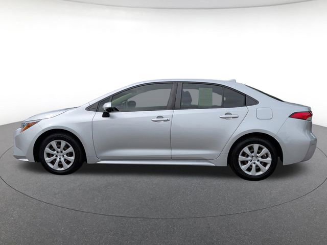 Used 2020 Toyota Corolla LE FWD image 2