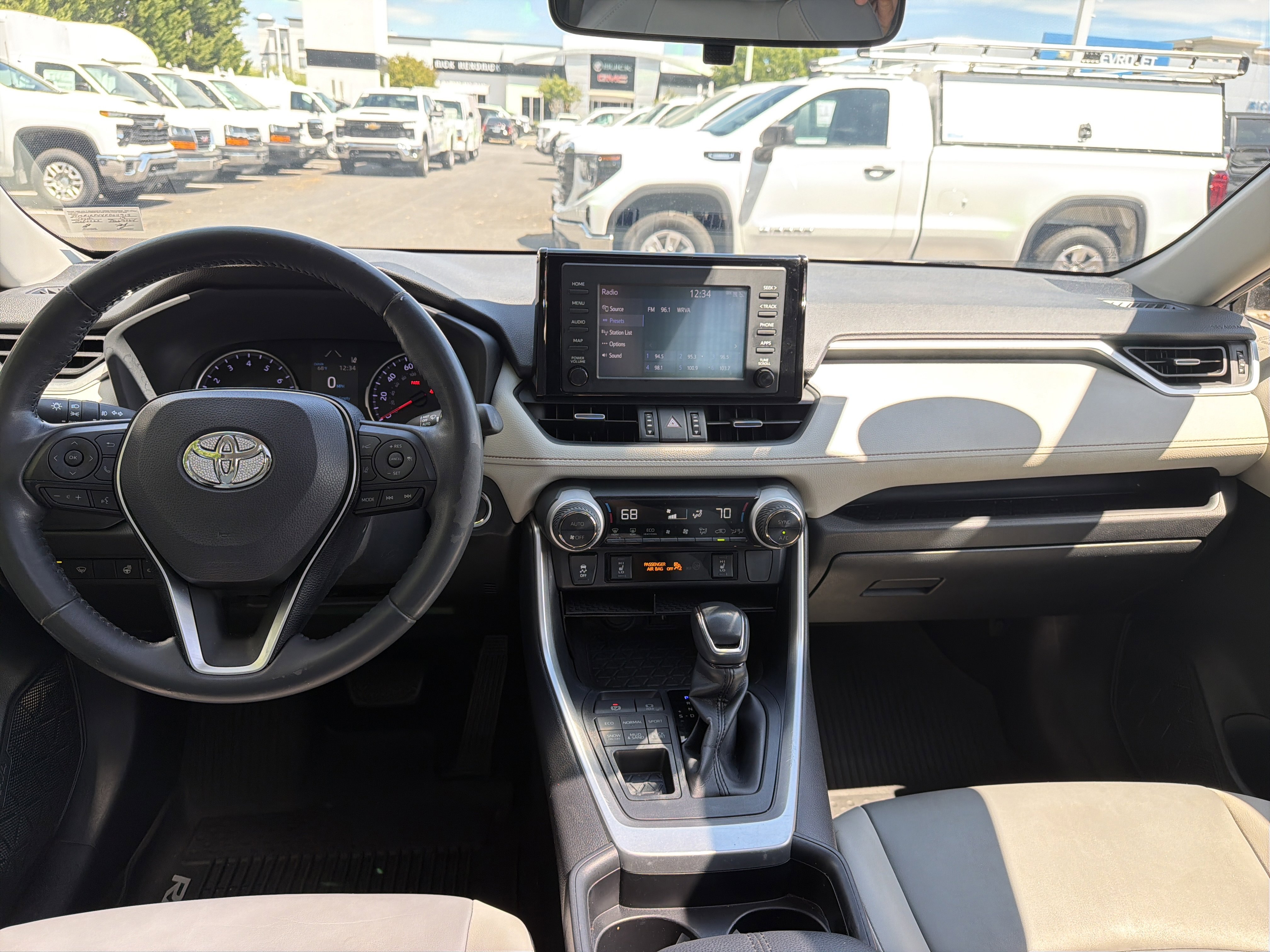 Used 2019 Toyota RAV4 XLE Premium w/ Cold Weather Package image 28