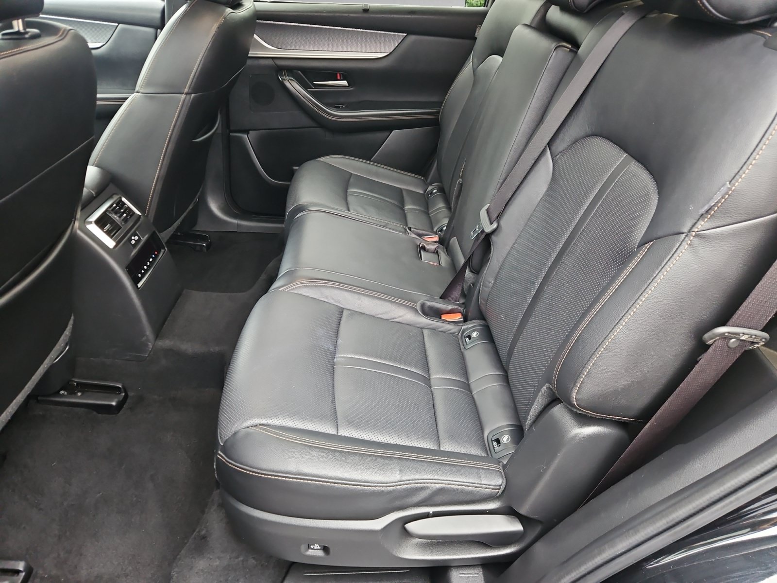 Used 2024 MAZDA CX-90 Plug-In Hybrid w/ Preferred AWD/4WD image 14