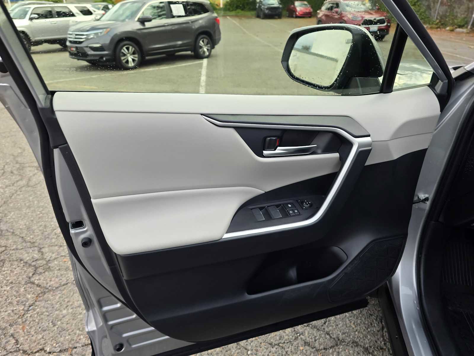 Certified 2025 Toyota RAV4 XLE image 20