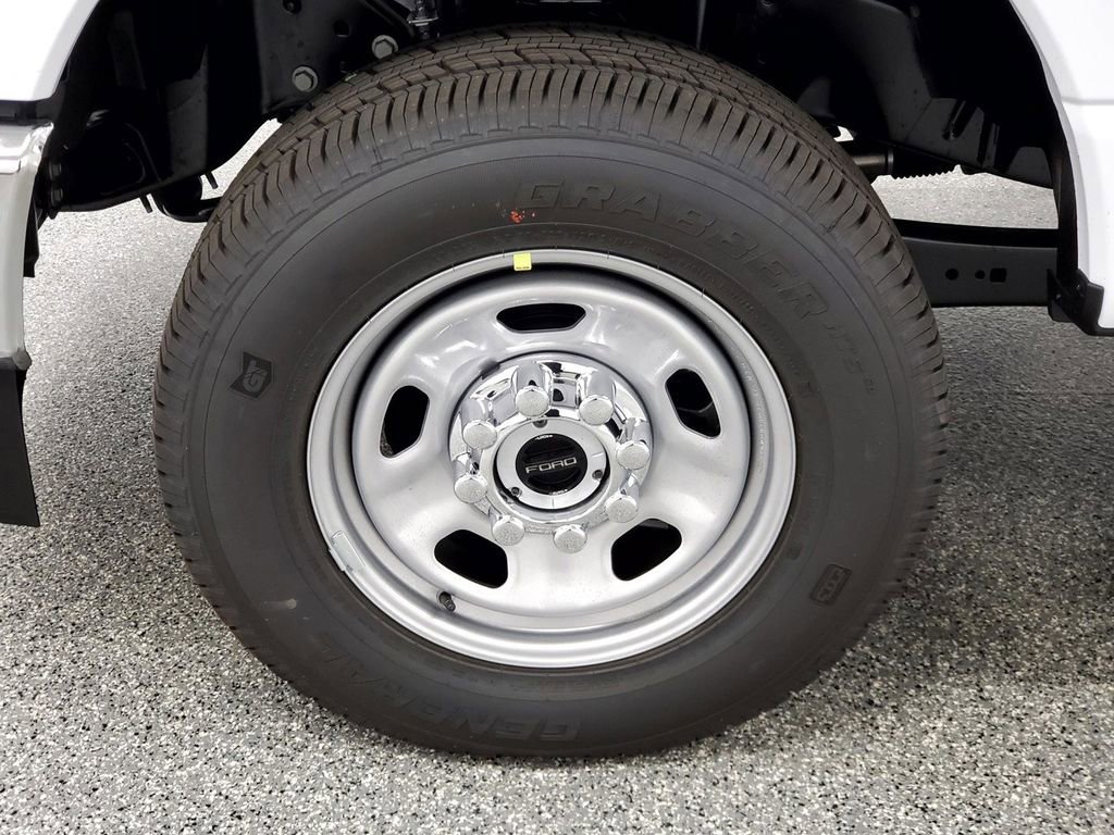 New 2026 Ford F350 XL w/ XL Chrome Package image 10