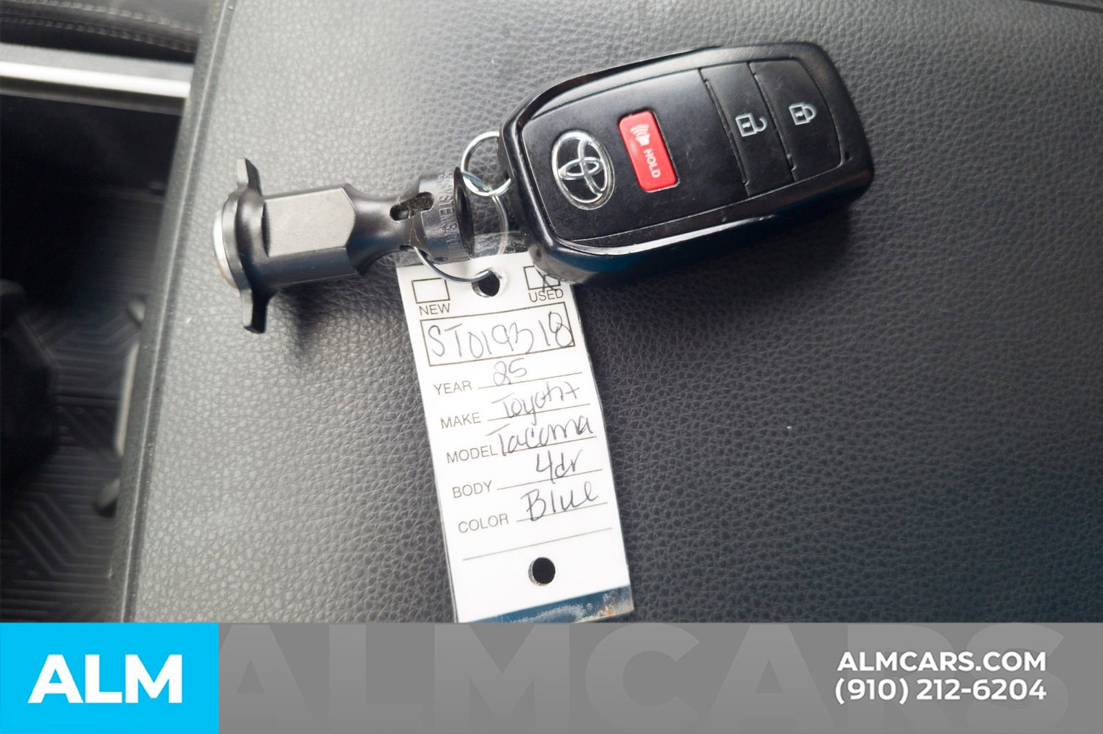 Used 2025 Toyota Tacoma SR5 RWD image 37