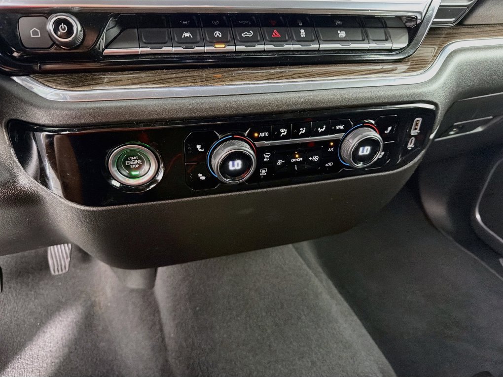 Used 2023 Chevrolet Silverado 1500 RST AWD/4WD image 19