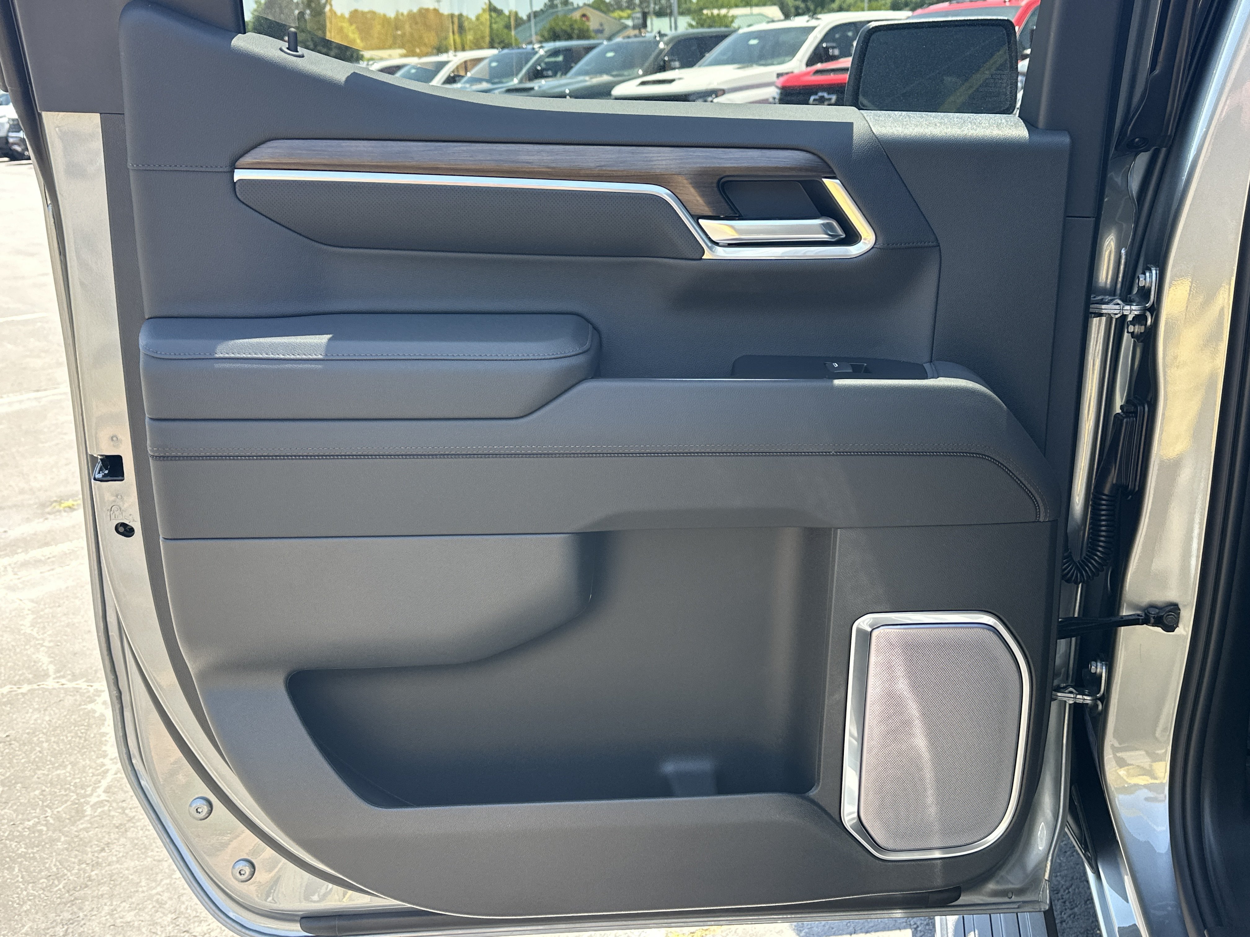 New 2026 Chevrolet Silverado 1500 High Country AWD/4WD image 23