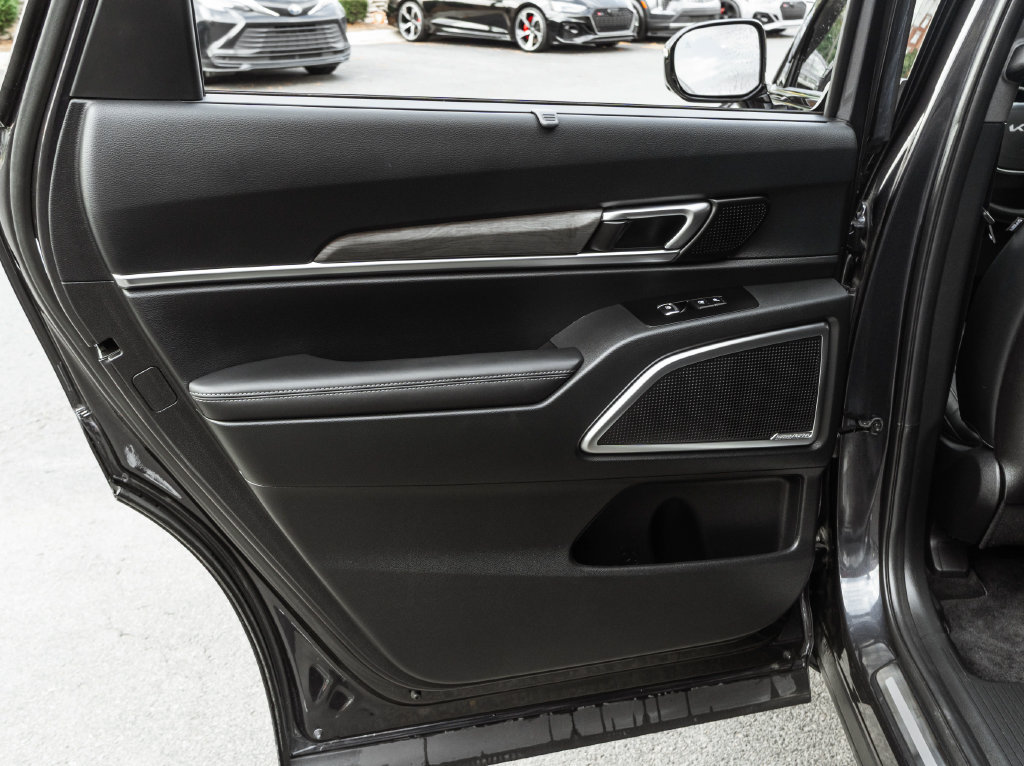 Used 2025 Kia Telluride SX Prestige X-Pro AWD/4WD image 31
