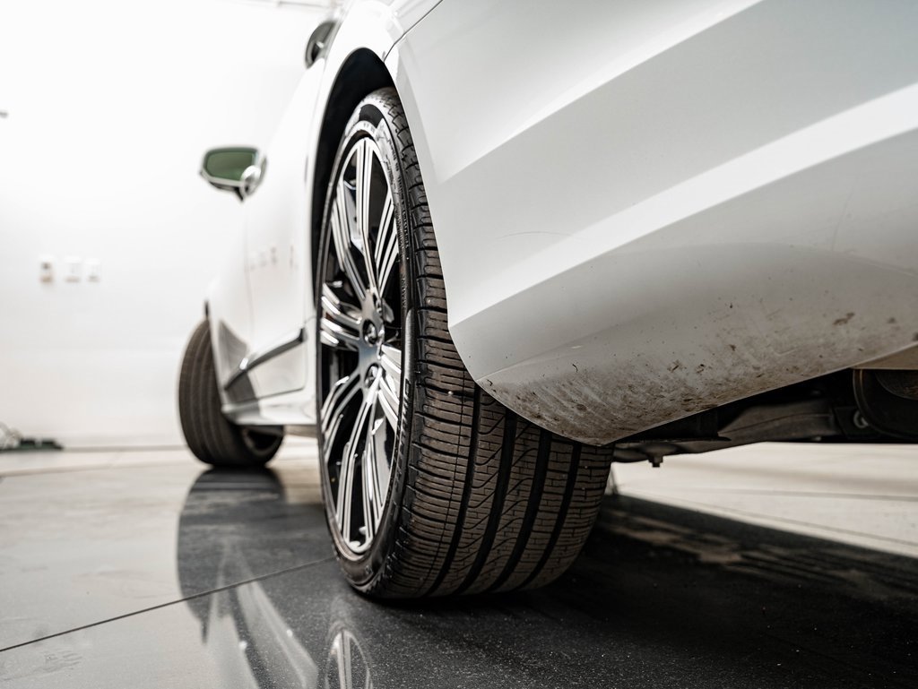 Used 2023 Volvo S90 B6 Ultimate w/ Lounge Package image 42