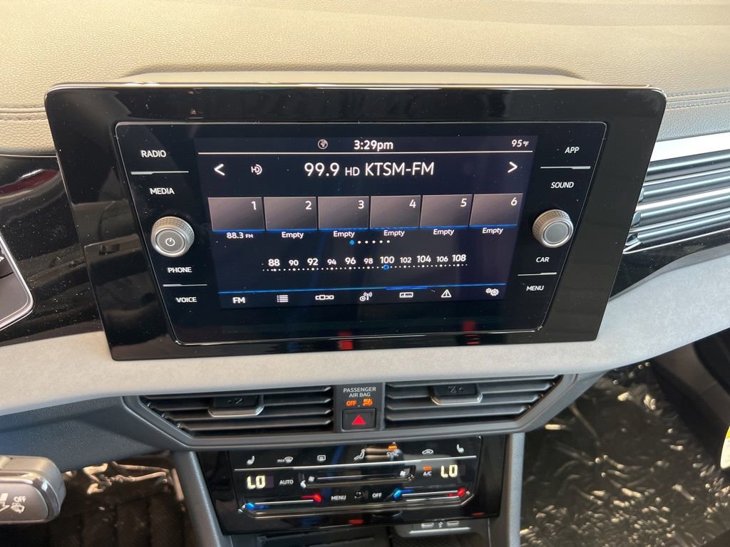 New 2026 Volkswagen Jetta SE FWD image 18