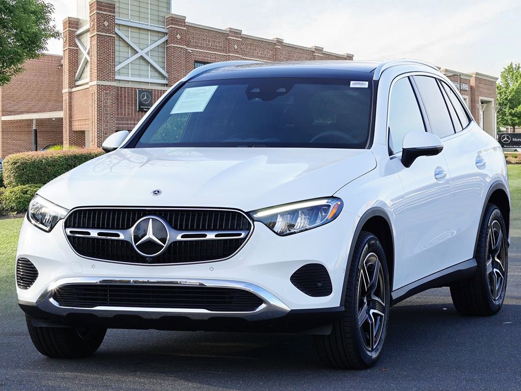 Certified 2026 Mercedes-Benz GLC 300 4MATIC image 4