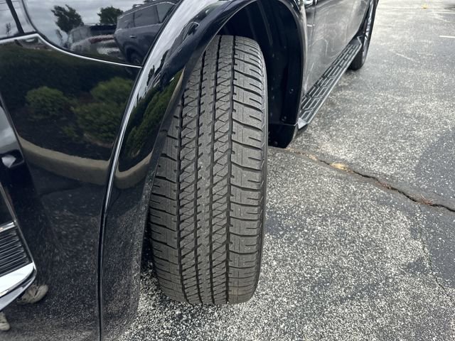 Used 2024 Nissan Armada SL image 12