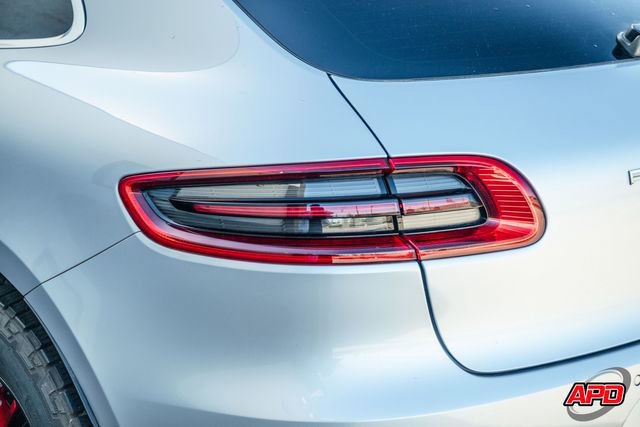 Used 2015 Porsche Macan Turbo image 48