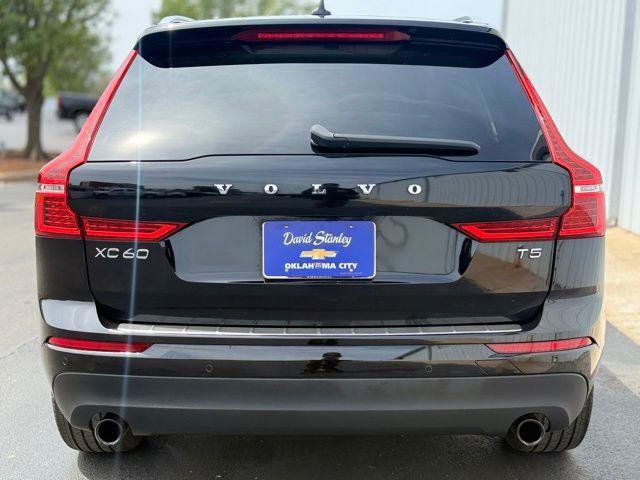 Used 2020 Volvo XC60 T5 Momentum w/ Protection Package Premier image 16