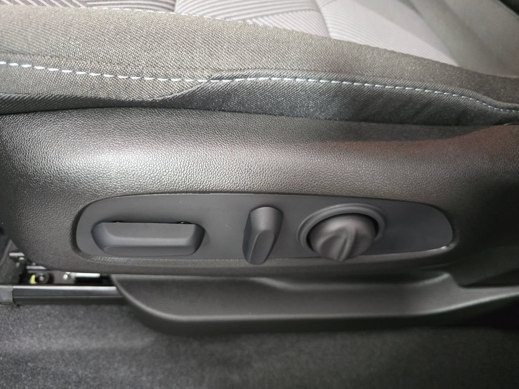 New 2027 Chevrolet Bolt LT w/ Comfort Package FWD image 26