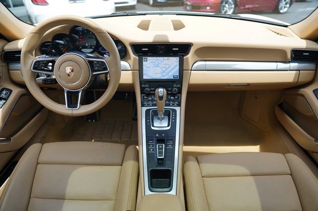 Used 2017 Porsche 911 Carrera image 2