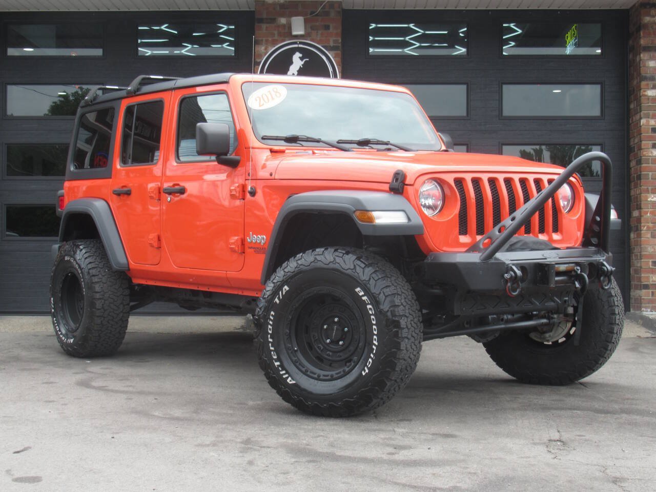 Used 2018 Jeep Wrangler Unlimited Sport S AWD/4WD image 1
