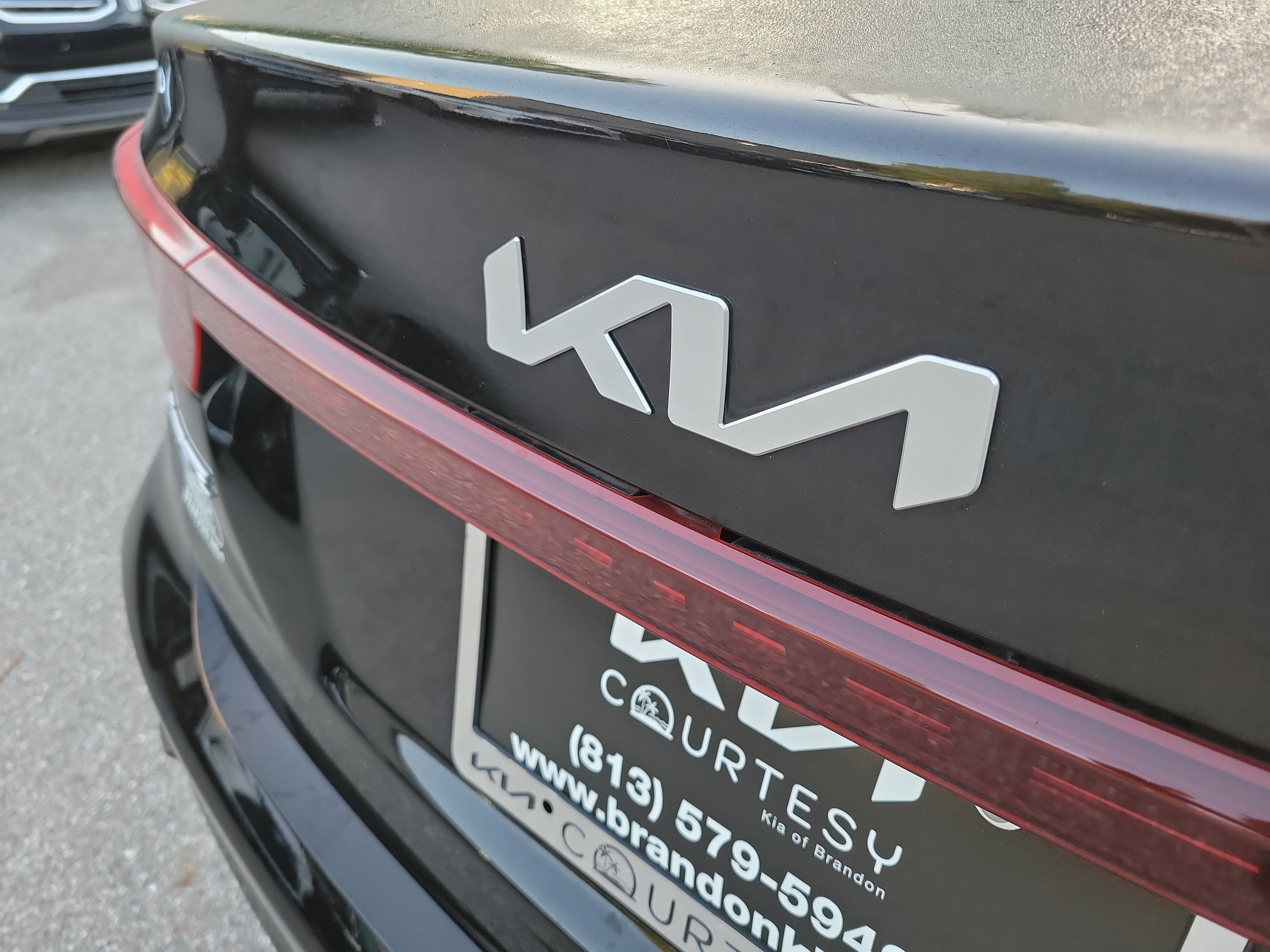Used 2023 Kia Forte LXS w/ LXS Technology Package FWD image 7