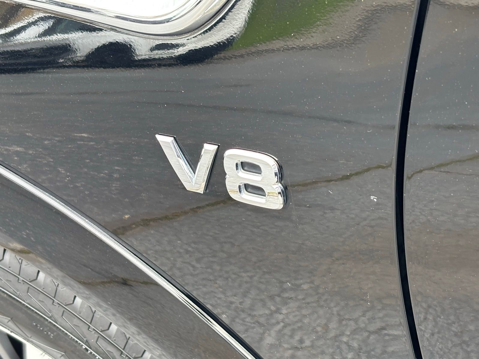 Used 2021 Nissan Armada SL w/ Captain's Chairs Package image 14