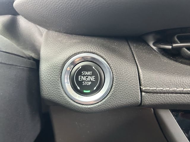 Used 2022 Buick Envision Preferred FWD image 16