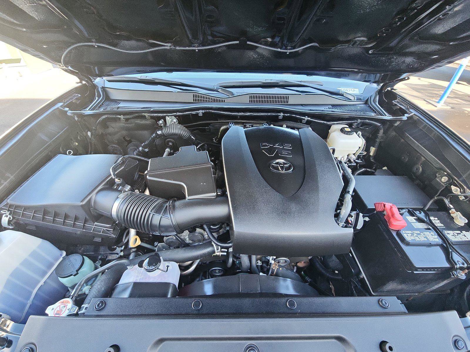 Used 2023 Toyota Tacoma TRD Off-Road image 11