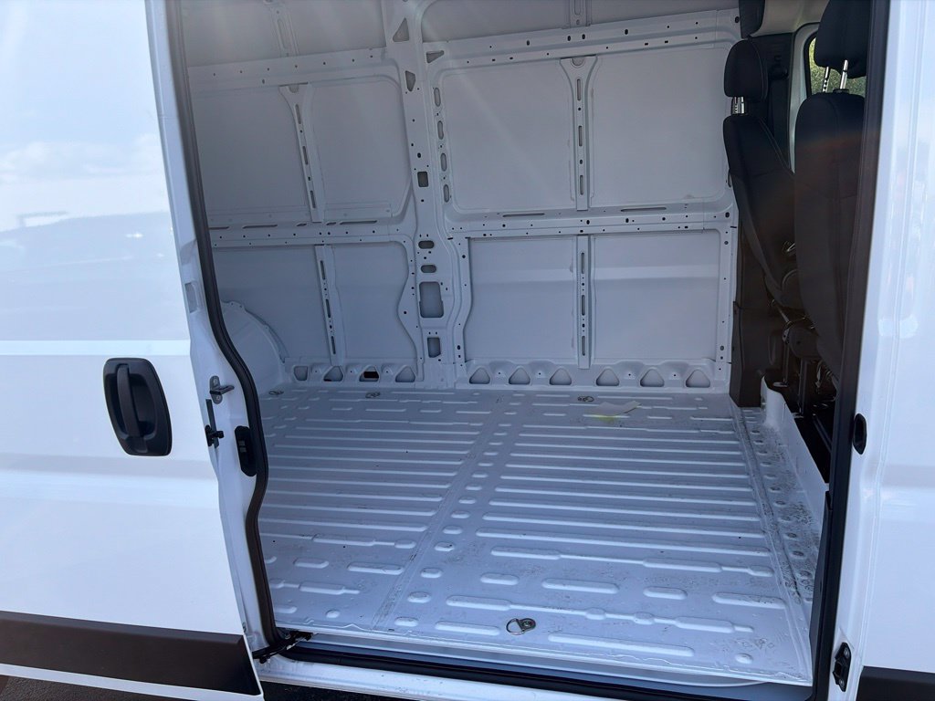 New 2026 RAM ProMaster 2500 w/ Convenience Group FWD image 15