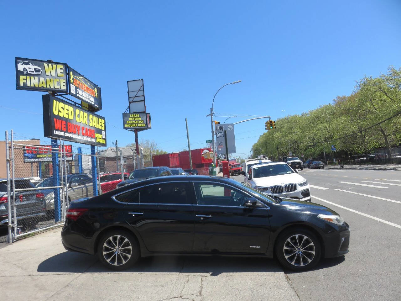 Used 2018 Toyota Avalon XLE Plus w/ Protection Package FWD image 9